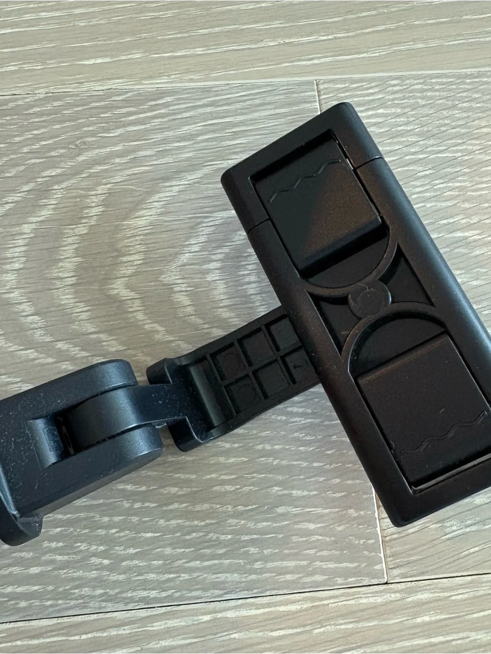 Compact Black Foldable Phone Mount tripod / Selfie Stick with shutter remote